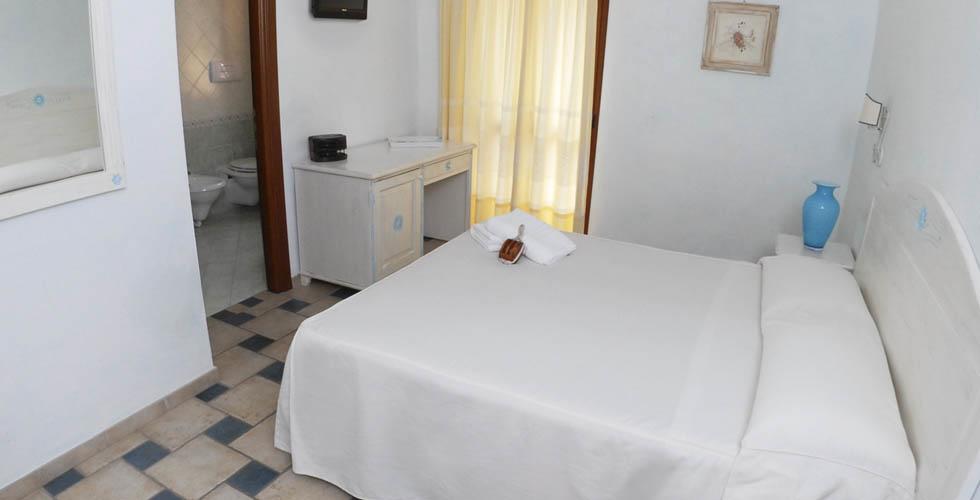 Hotel Patti Golfo Aranci Exterior photo